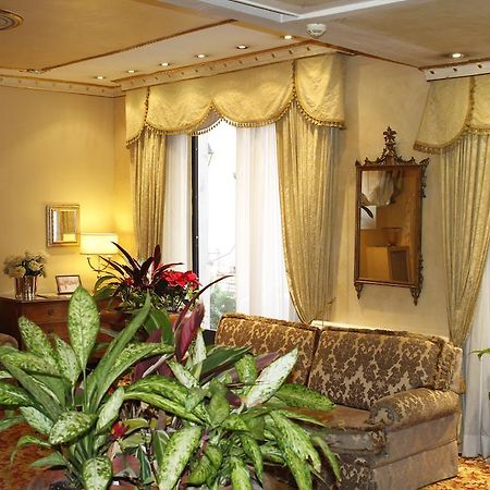 Hotel Sistina Рим Екстериор снимка