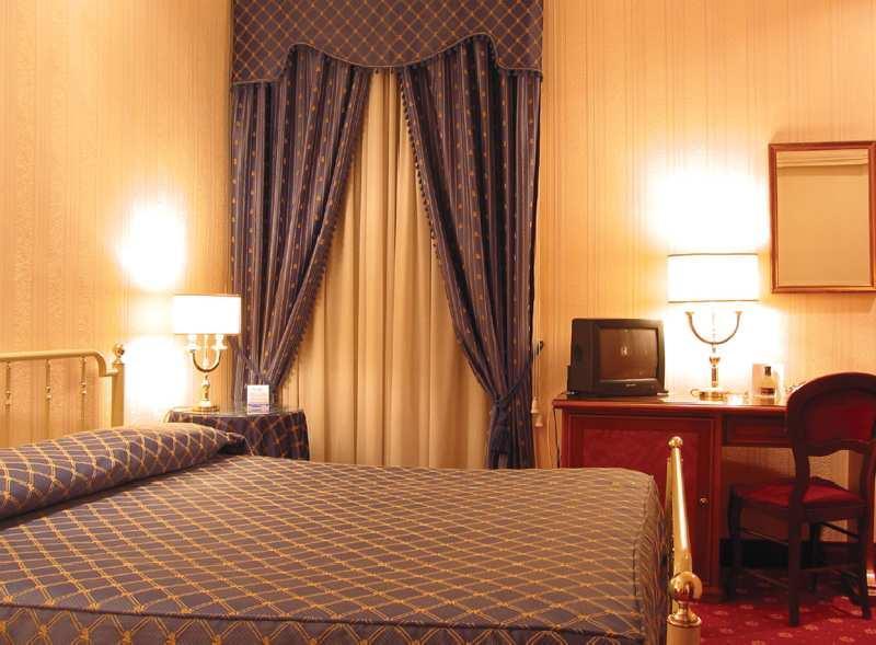 Hotel Sistina Рим Стая снимка