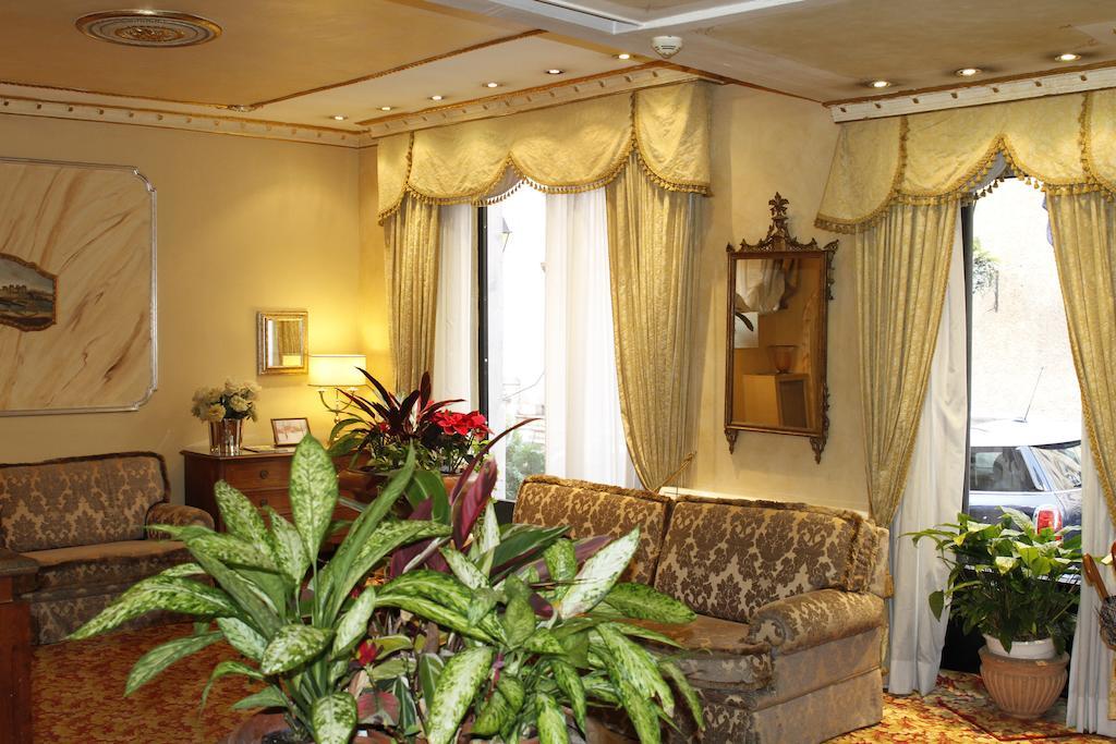 Hotel Sistina Рим Екстериор снимка